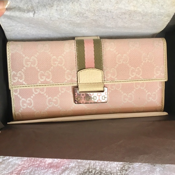 Gucci Handbags - ⚡️FLASH SALE⚡️💯Authentic Gucci Pink GG Wallet